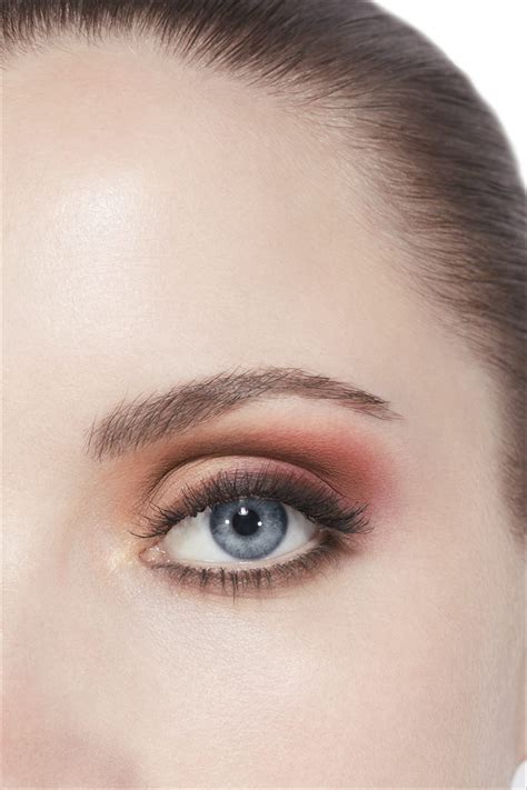 chanel les 4 rouges yeux et joues 957 tendresse|LES 4 ROUGES YEUX ET JOUES Eyeshadow and Blush Palette .